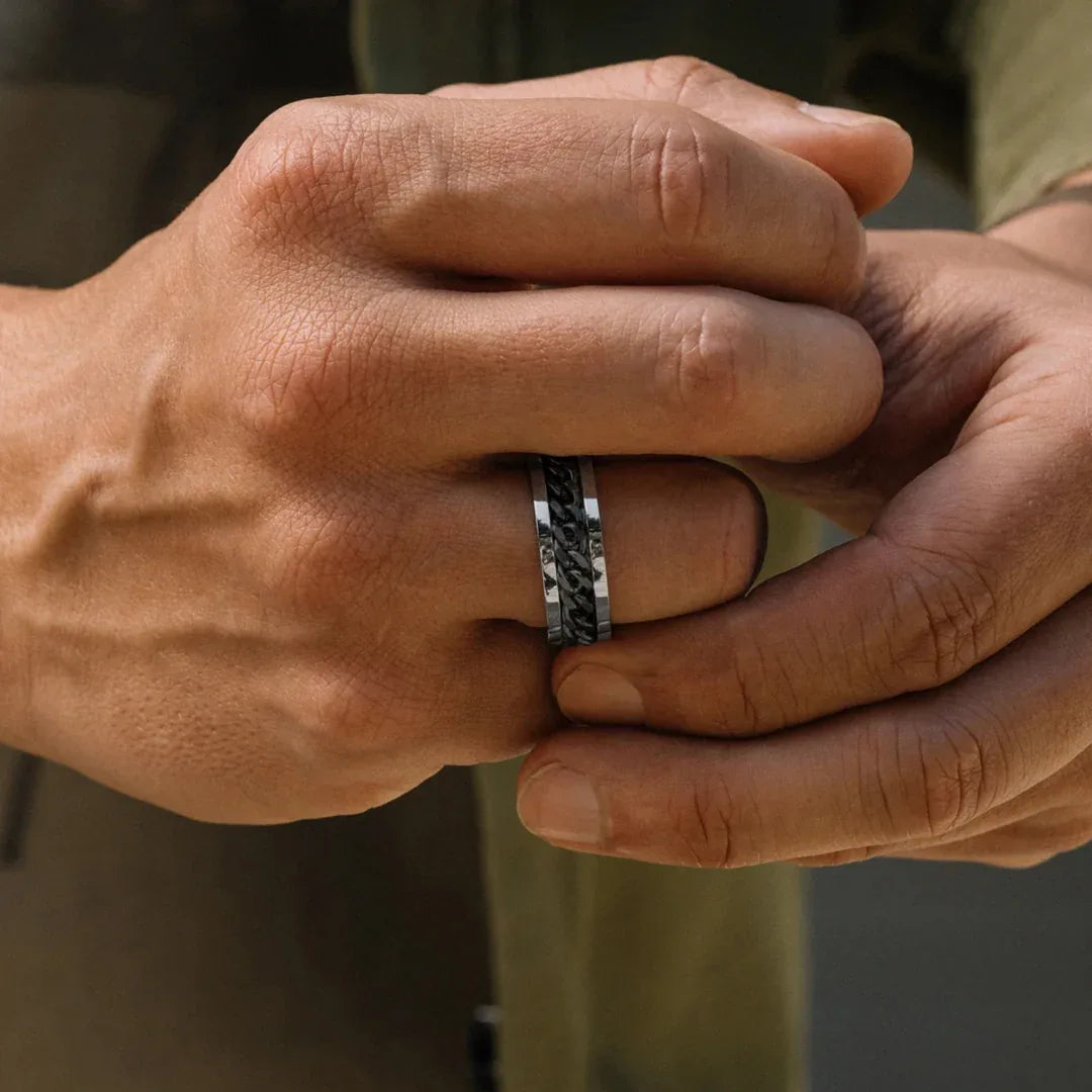Chain Spinner Ring - Fourovr