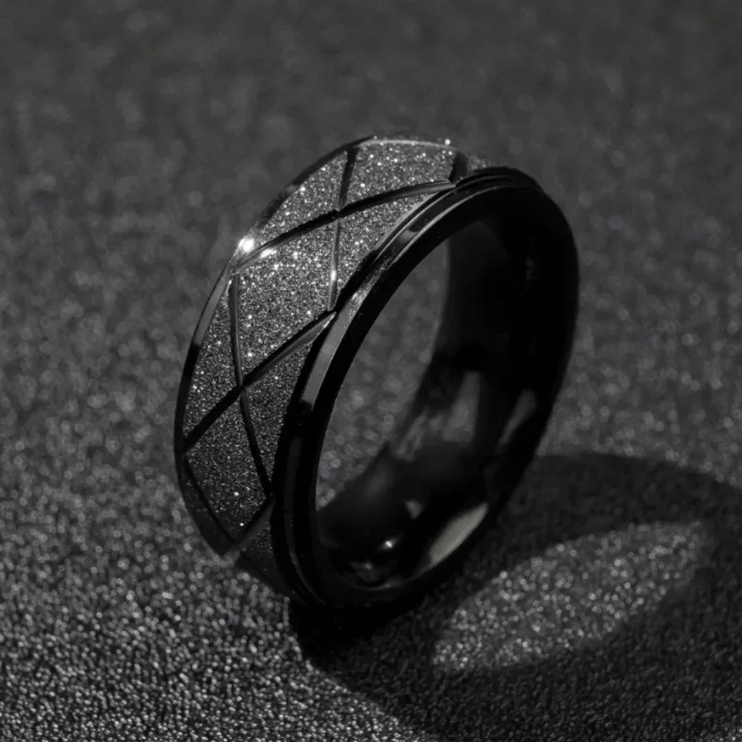 Man wearing waterproof black stardust ring on hand streetwear style